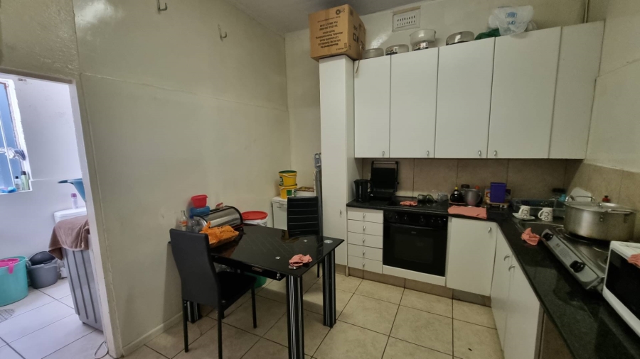 To Let Commercial Property for Rent in Salt River Western Cape
